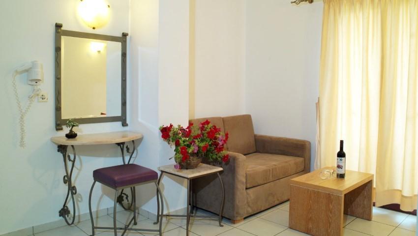 Aparthotel Bella Elena By Estia 3*
