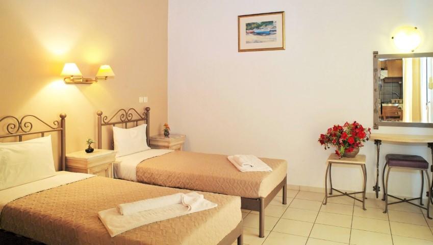 Bella Elena By Estia Aparthotel 3*