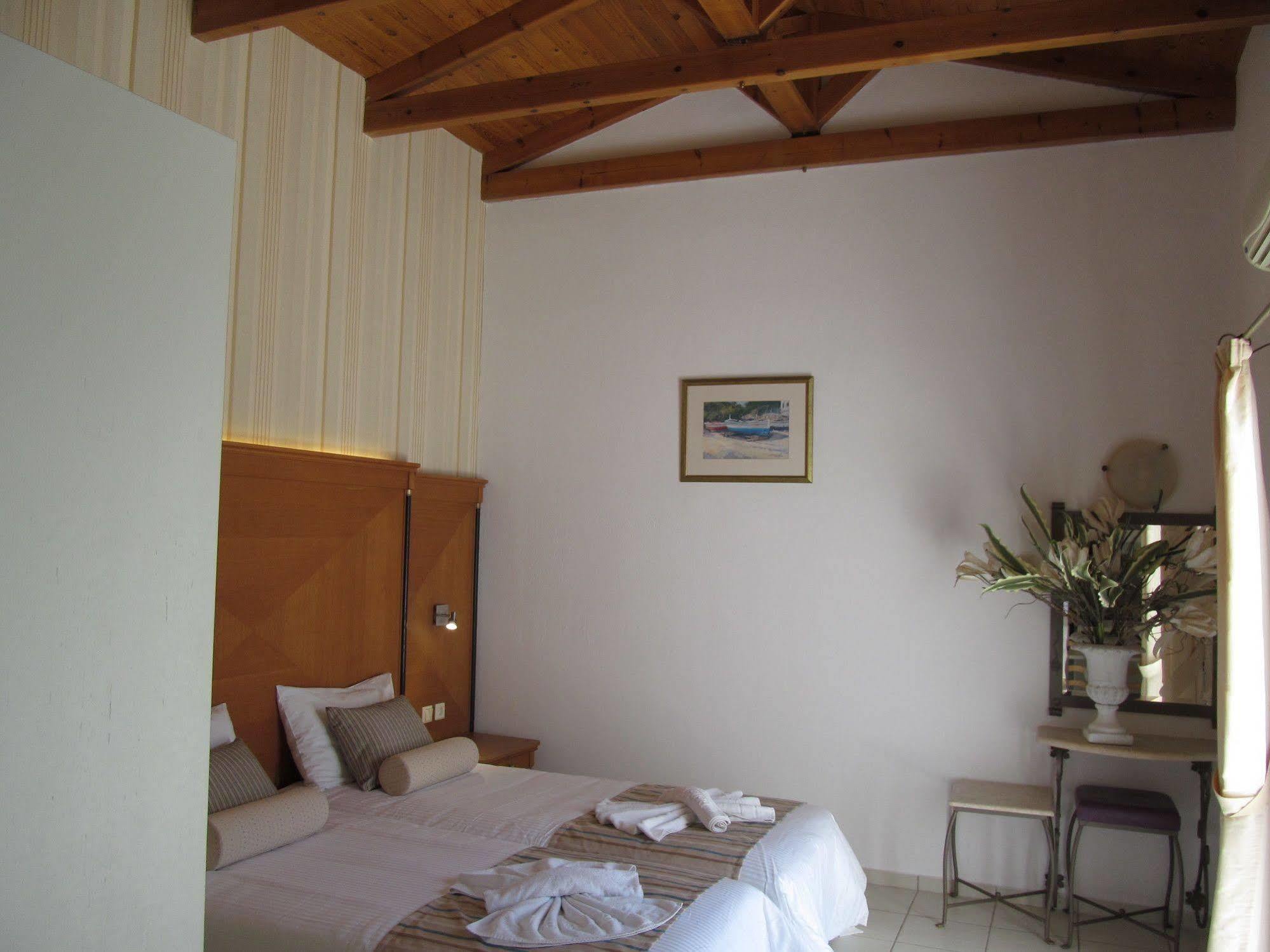Aparthotel Bella Elena By Estia
